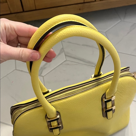 Large Yellow Handbag - Picture 10 of 15